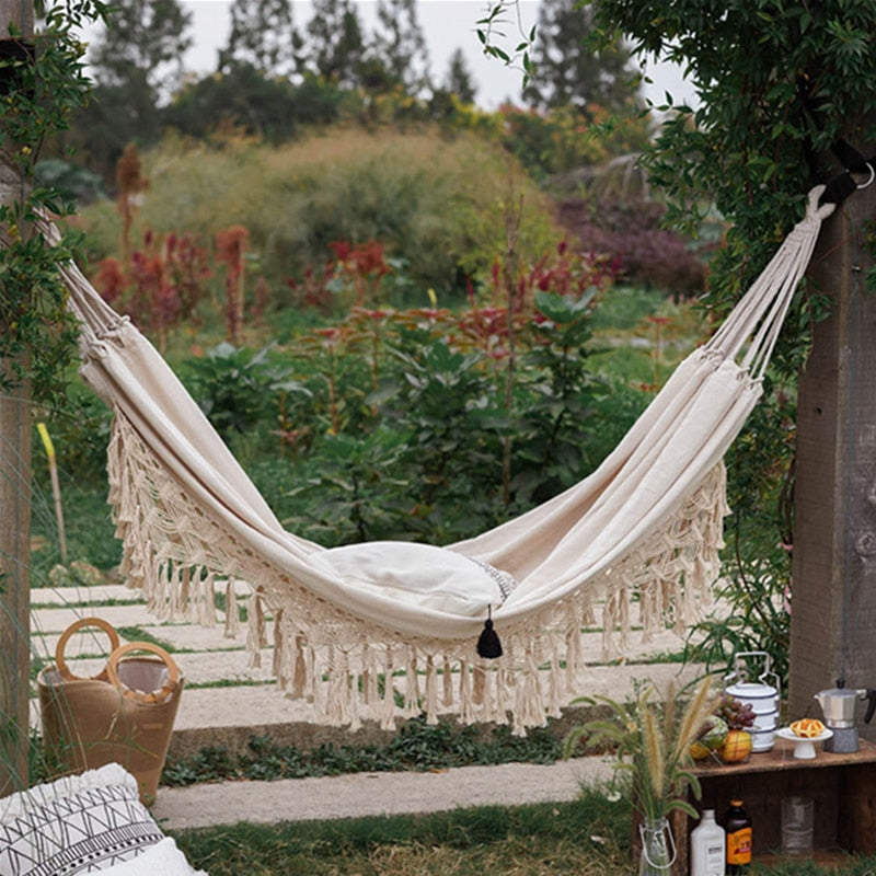 Large 2 Person Hammock Boho Style Brazilian Macrame Fringed Deluxe Double Hammock Net Swing Chair Indoor Hanging Swing