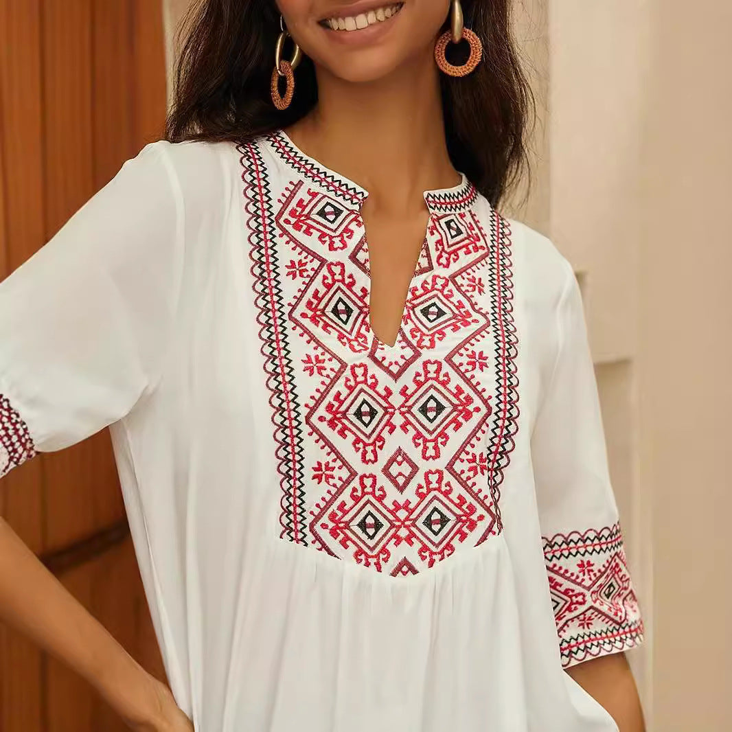 Loose-fitting V-neck Mid-sleeve Top In White