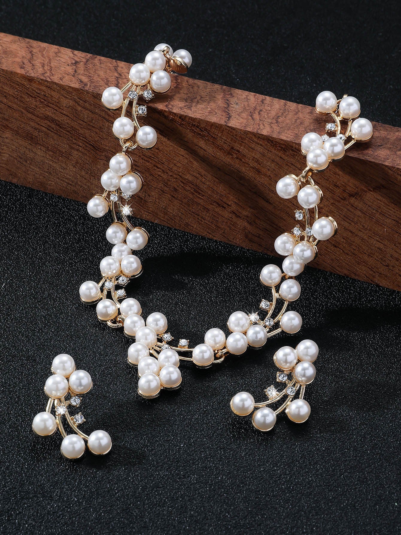 Pearl & Rhinestone Earring and Necklace Set